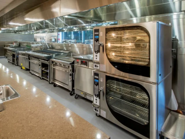 Commercial Kitchen Equipment Cleaning